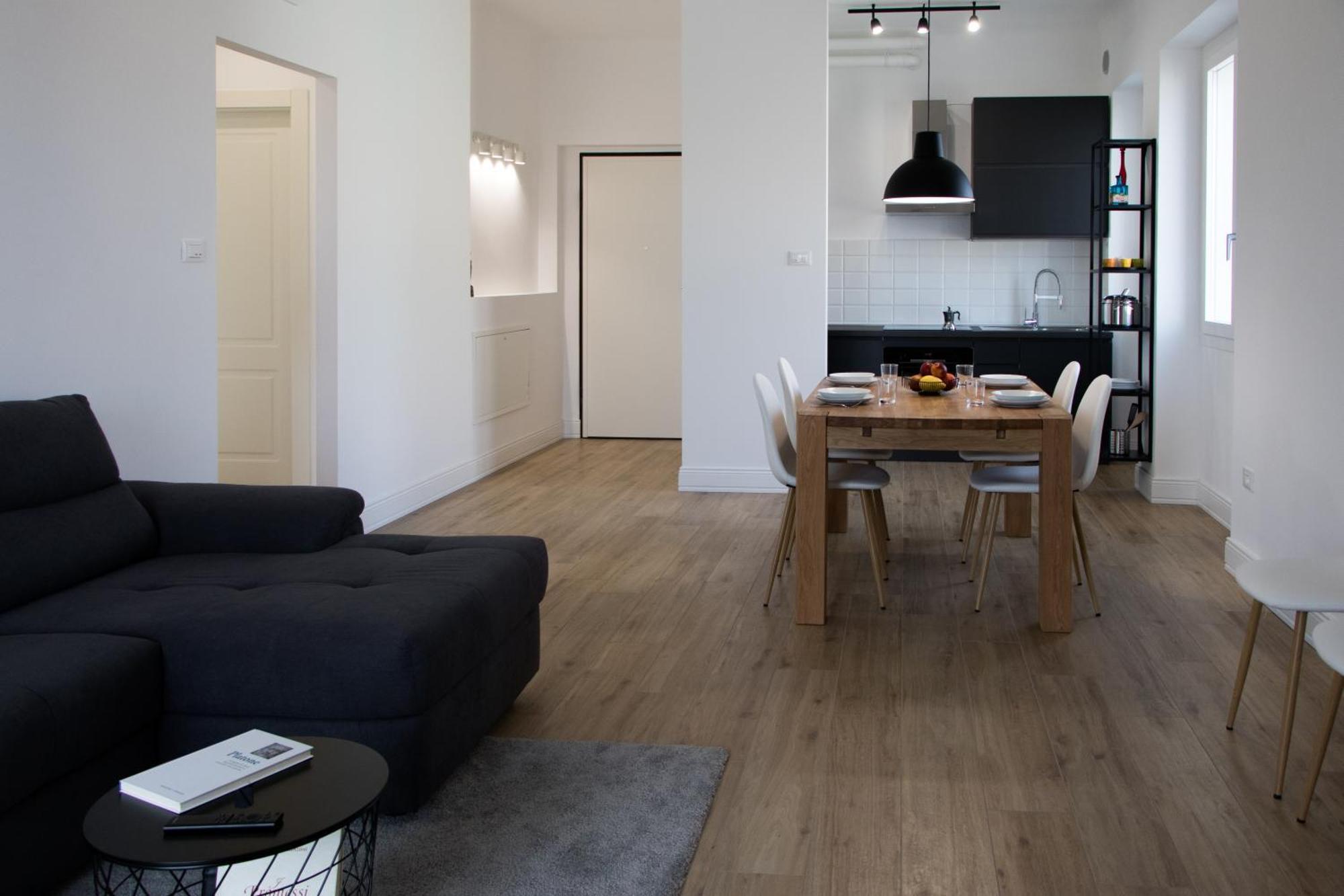 Suite Home Da Pietro, Centrale E Vicino Al Mare San Benedetto del Tronto Exterior photo